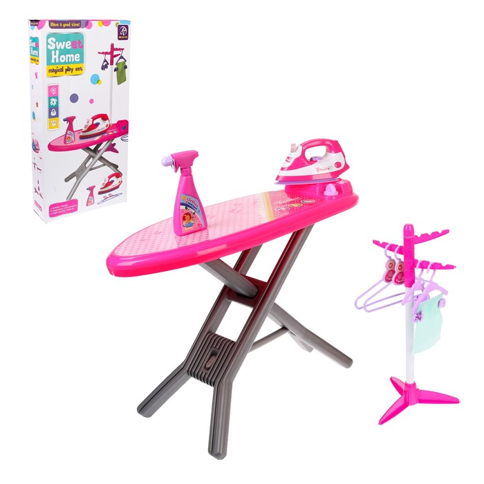 Набор юной хозяюшки "Нежность" аксессуарами: утюг, гладильная доска, вешалка