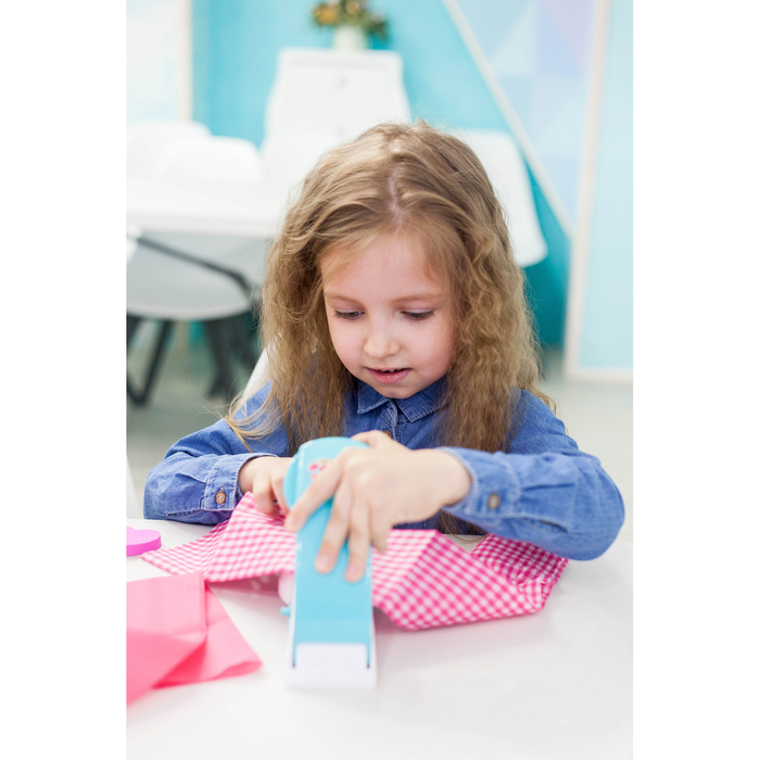 Швейная машина "Карамель" с 3 катушками и аппаратом для декора одежды, цвет мята