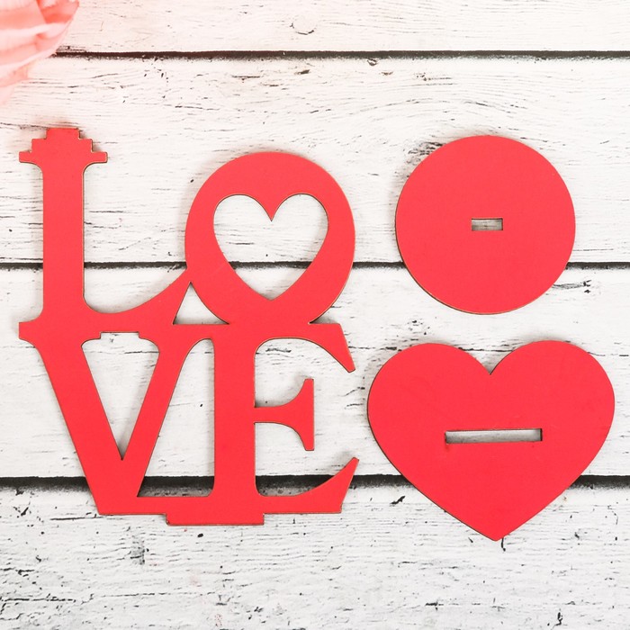 Подсвечник "LOVE"