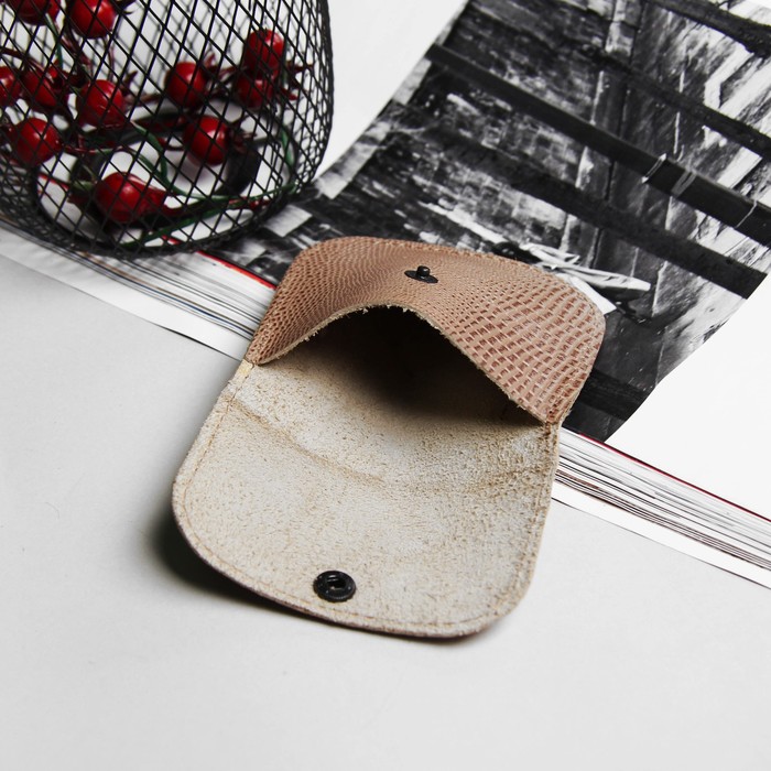 Кошелек для монет, отдел на кнопке, ящер, цвет бежевый