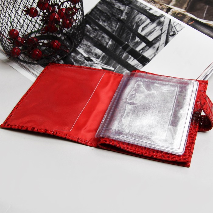 Обложка для автодокументов и паспорта, с хлястиком, кайман, цвет красный