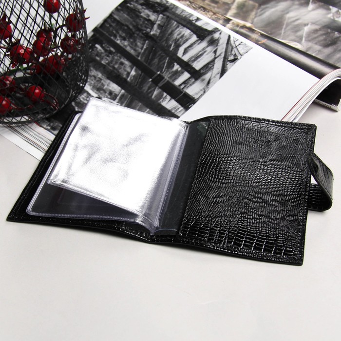 Обложка для автодокументов, 10 карманов для карт, с хлястиком, ящер, цвет чёрный