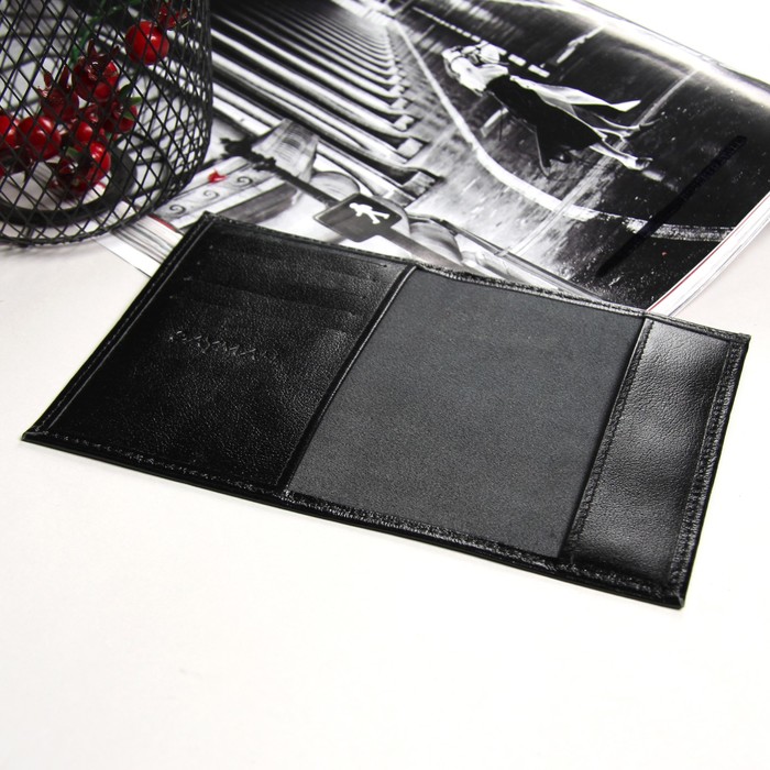 Обложка для паспорта, 5 карманов для карт, цвет матовый чёрный