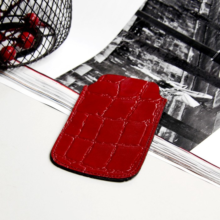 Чехол для телефона, крокодил, цвет красный