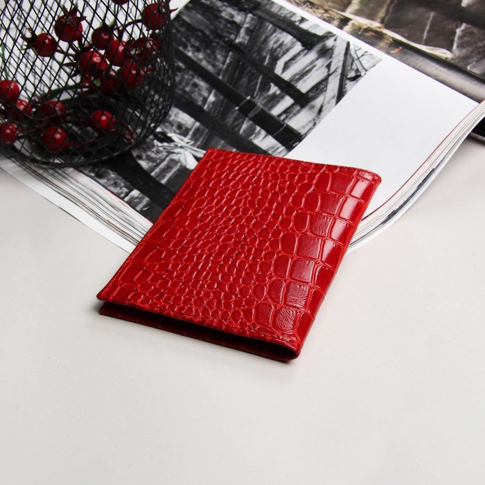 Обложка для автодокументов, крокодил, цвет красный