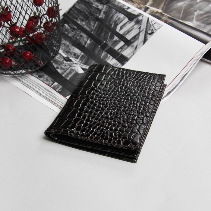 Обложка для автодокументов и паспорта, отдел для карт, крокодил, цвет тёмный шоколад