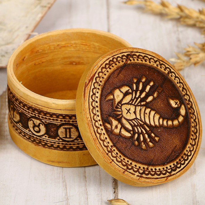 Шкатулка «Знак зодиака», скорпион, 6х6х3,5 см, береста