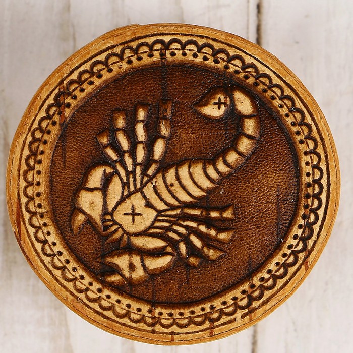 Шкатулка «Знак зодиака», скорпион, 6х6х3,5 см, береста
