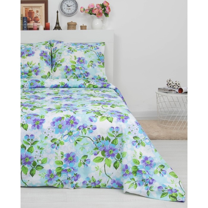 Постельное бельё 1,5 сп. рис. Яблоневый цвет гол 147х210 см, 150х210 см, 70х70 см 2шт бязь 100г/м хл100%