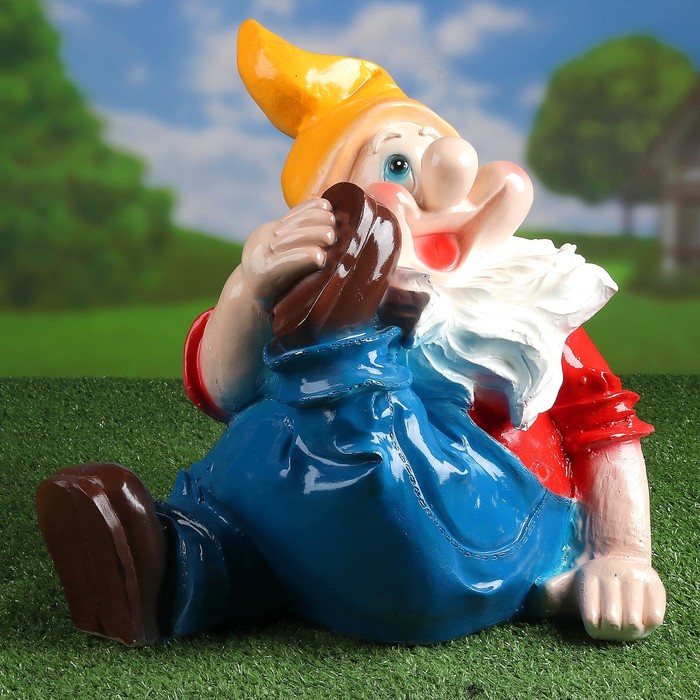 Садовая фигура "Гном сидячий" 38х38см