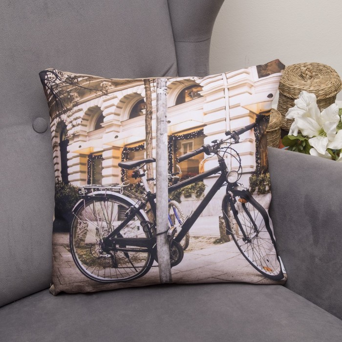 Подушка декоративная Велопарковка, 40х40см, габардин, синтетич. волокно, 160 гр/м