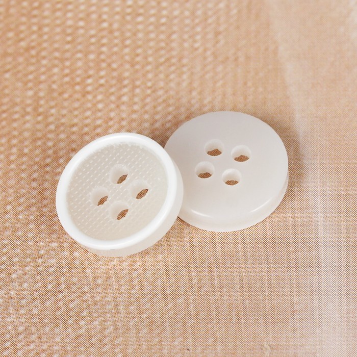 Пуговица блузочная/рубашечная, 4 прокола, 11мм, цвет белый