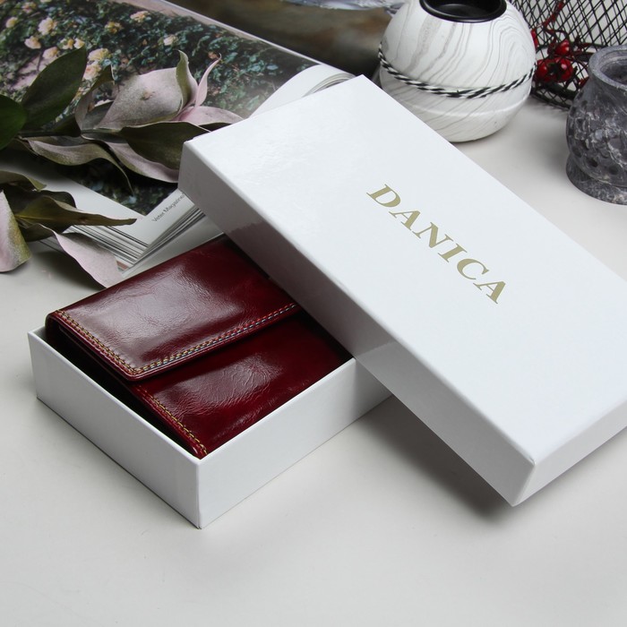 Кошелёк женский, 4 отдела, для карт, для монет, наружный карман, цвет бордовый