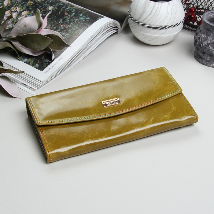 Кошелёк женский, 4 отдела, для карт, для монет, наружный карман, цвет зелёный