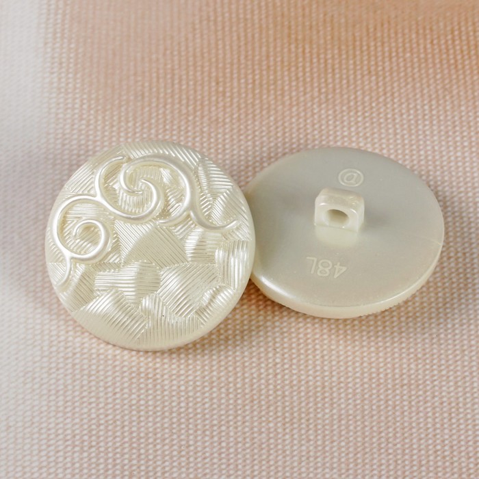 Пуговица для верхней одежды, на ножке, 32мм, цвет жемчужный