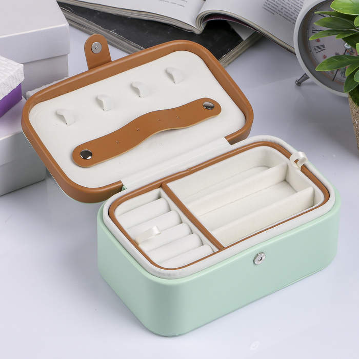 Шкатулка кожзам для украшений "Незабудки" мятная с коричневым 8х18х11 см