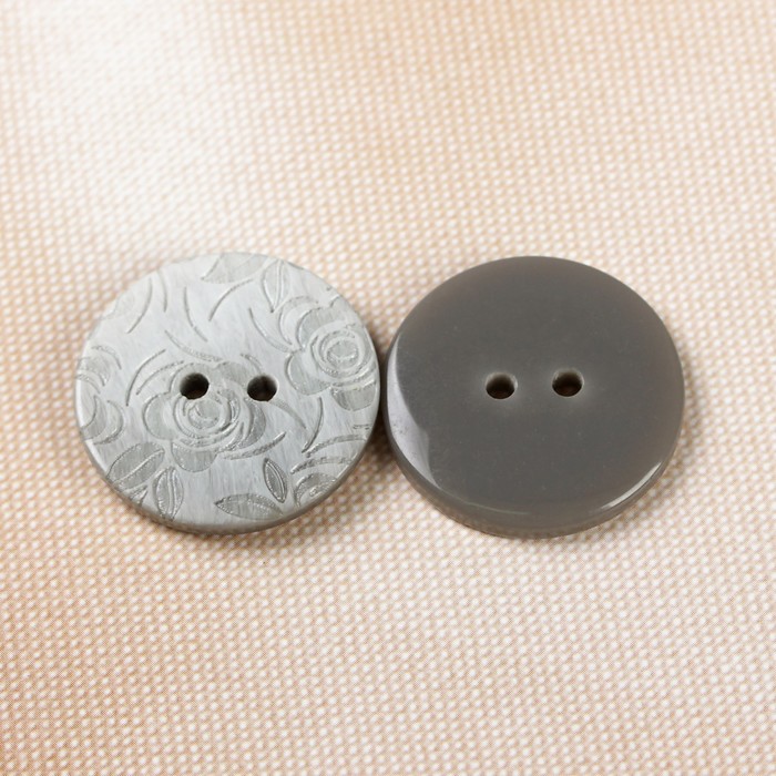 Пуговица декоративная, 2 прокола, 25мм, цвет серый