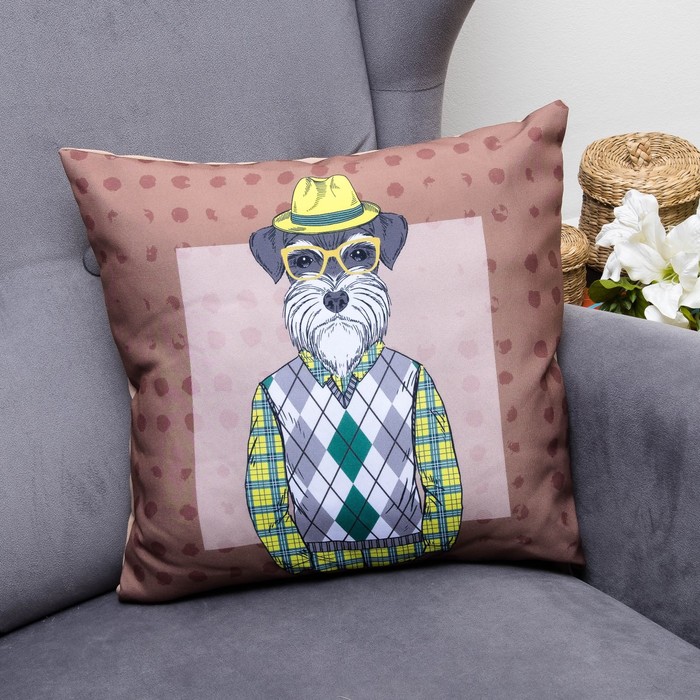 Подушка декоративная Красотка 13, 40х40см, габардин, синтетич. волокно, 160 гр/м