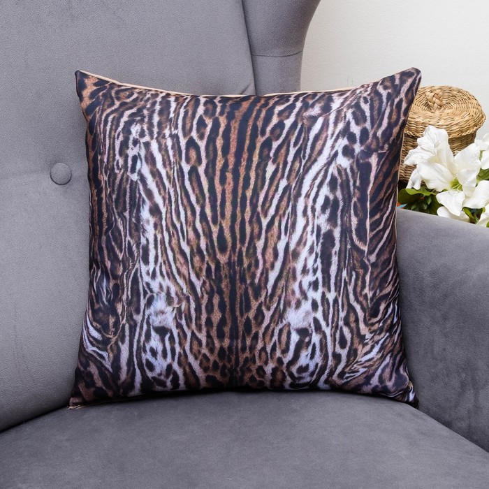 Подушка декоративная Тигровый узор, 40х40см, габардин, синтетич. волокно, 160 гр/м