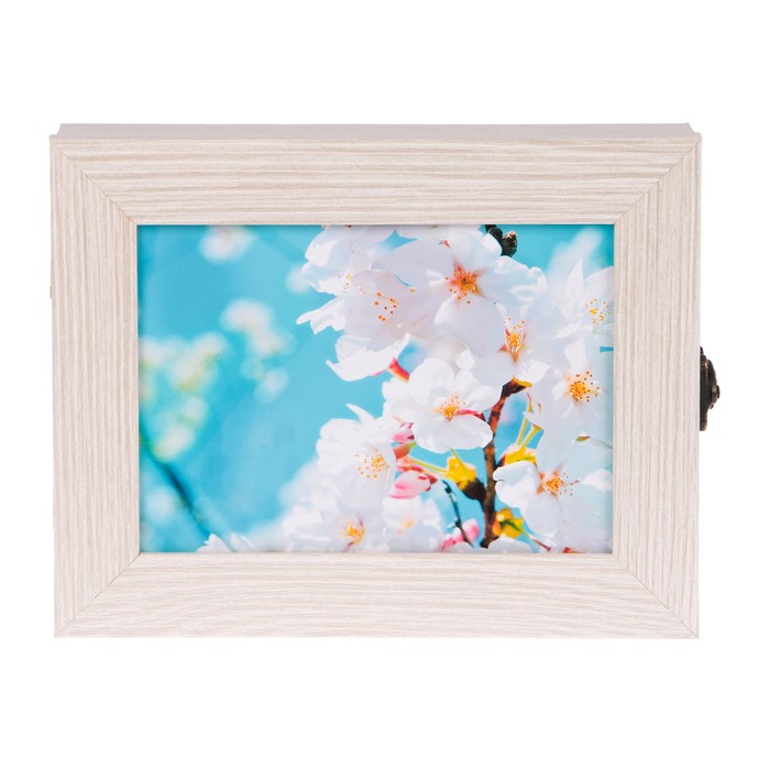 Ключница  "Белые цветы" молочный дуб 18х23х5 см