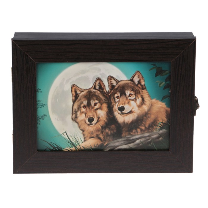 Ключница  "Волки" венге 18х23х5 см