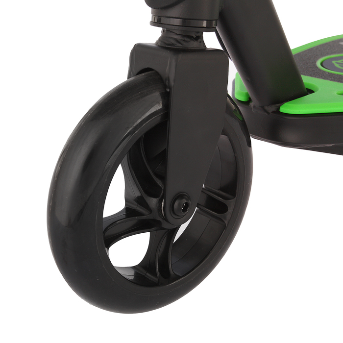 Электросамокат Novatrack колеса 140/120мм, P 12V30W, 10 км/ч, max 50кг, цвет зеленый