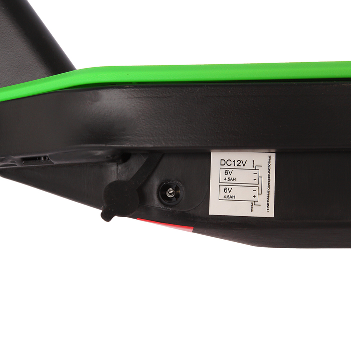 Электросамокат Novatrack колеса 140/120мм, P 12V30W, 10 км/ч, max 50кг, цвет зеленый