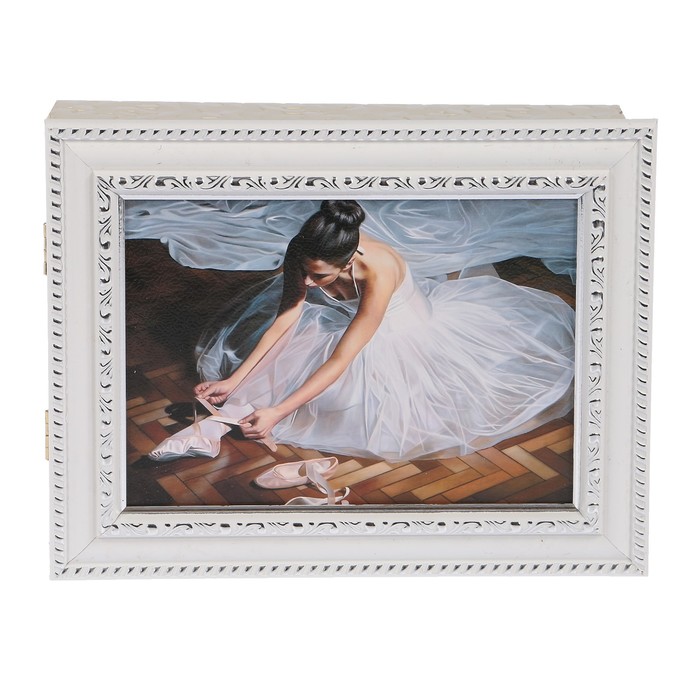 Ключница  "Балерина" багет 18х23х5 см