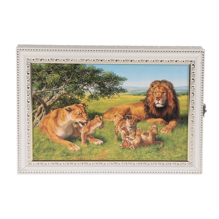 Ключница "Львы" багет 25х35х5 см