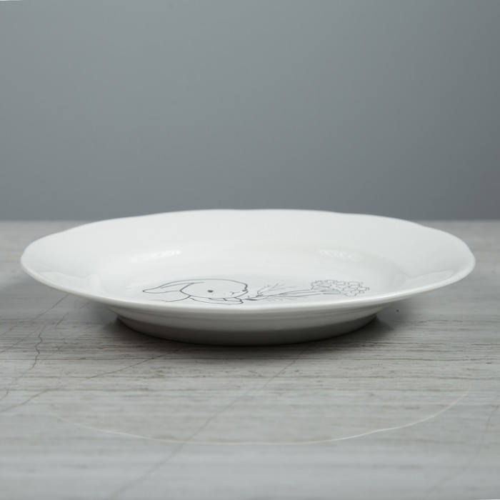 Тарелка "Зайчик с цветами"