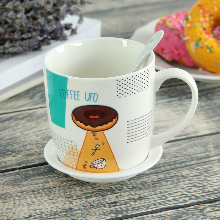 Кружка 350 мл "Кофейная история", с подставкой и ложкой, рисунок МИКС