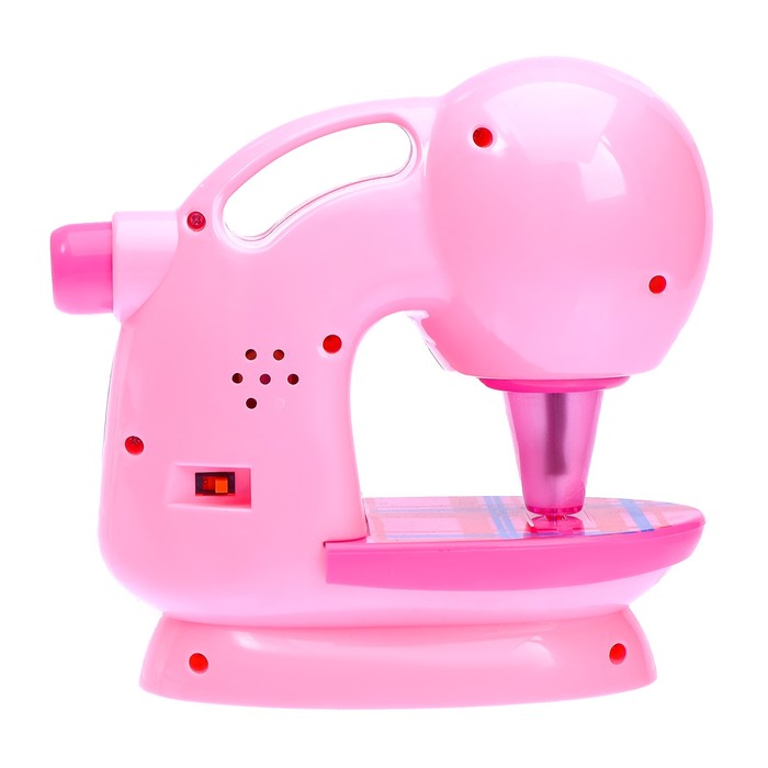 Швейная машина "Маленькая рукодельница"