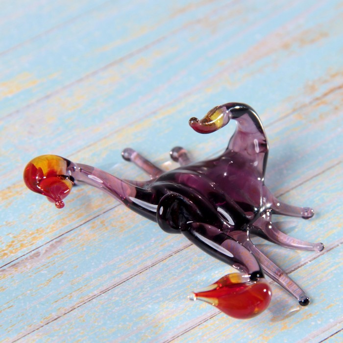 Сувенир стекло средняя фигурка  "Скорпион" 6х5х3 см  МИКС