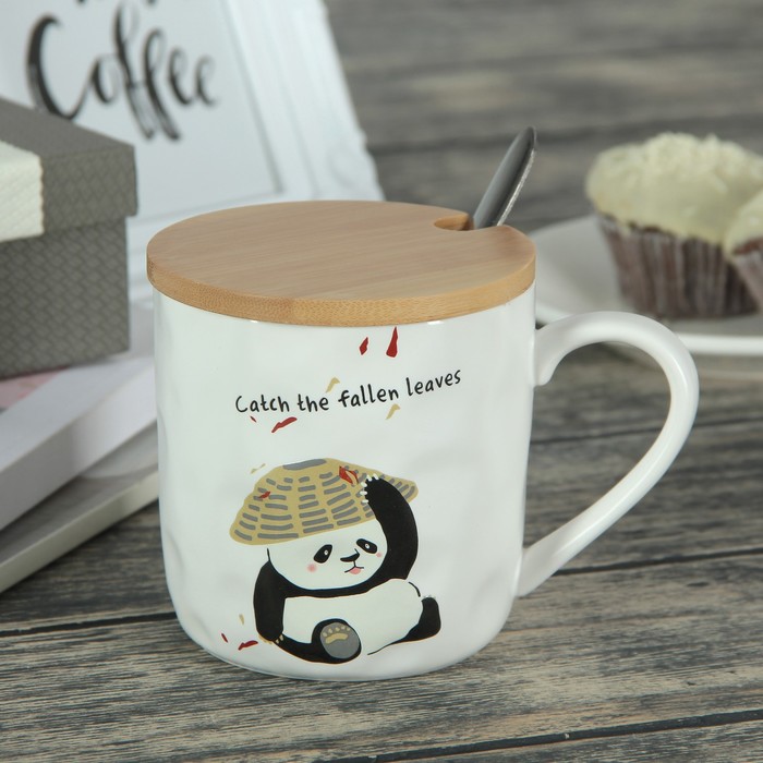 Кружка 430 мл "Непоседа", с деревянной крышкой и ложкой, рисунок МИКС