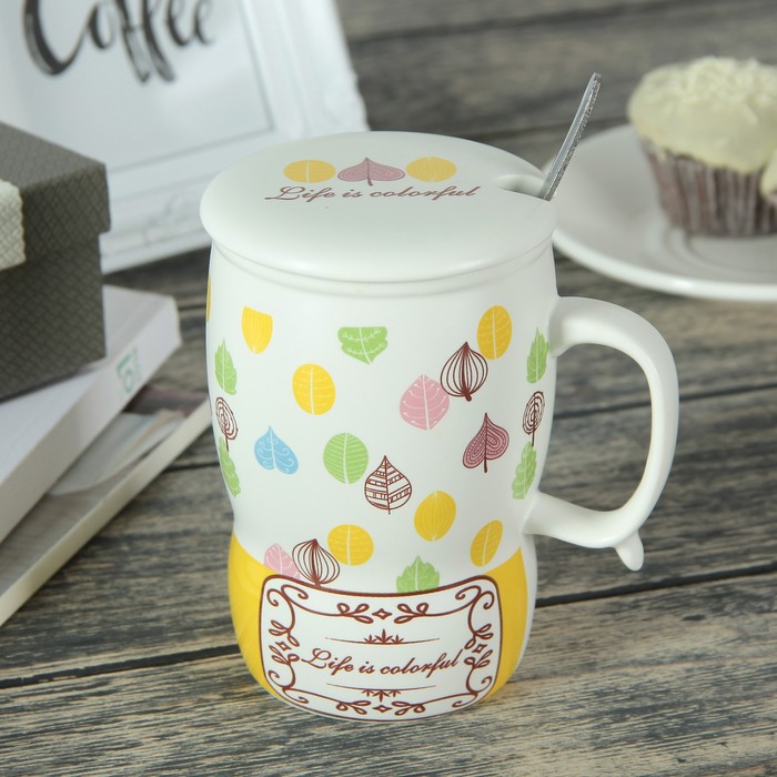 Кружка 400 мл "Перышко", с керамической крышкой и ложкой, рисунок и цвета МИКС