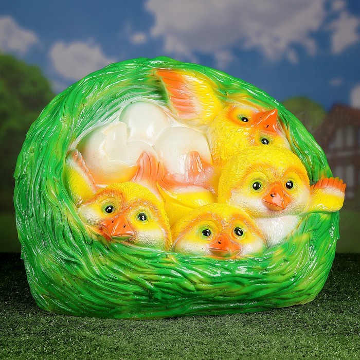 Садовая фигура "Гнездо", зелёная, с жёлтыми птенчиками, 50 х 38 х 37 см