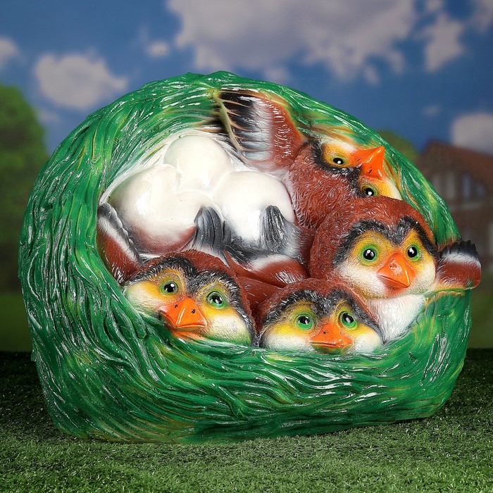 Садовая фигура "Гнездо", зелёная, с коричневыми птенчиками, 50 х 37 х 38 см