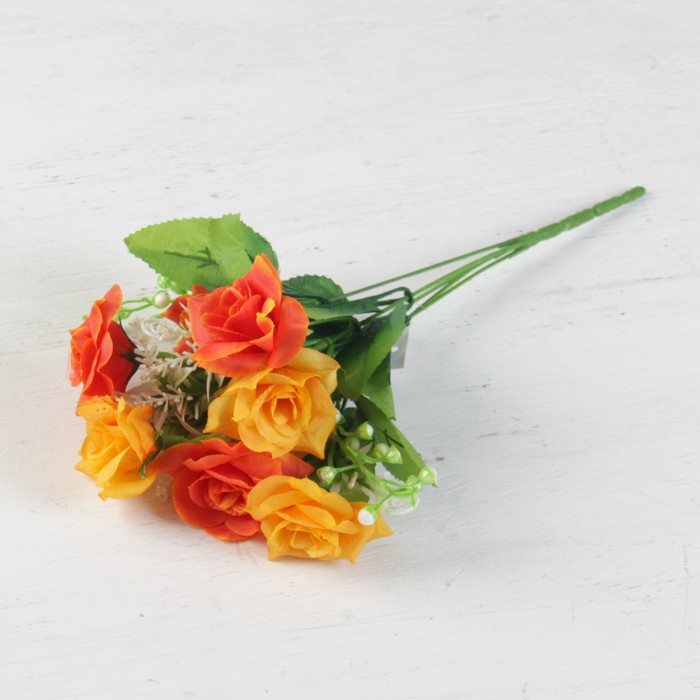 Букет "Розы с завитками и шариками" 28 см, микс