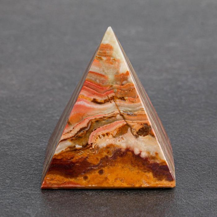 Сувенир «Пирамида», 5 см, оникс пирамида из шунгита 5 см неполированная