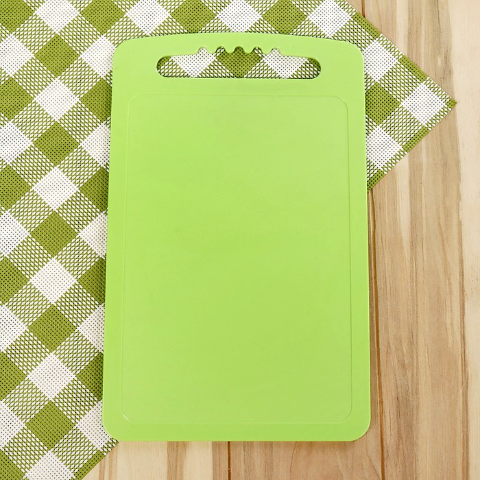 Набор посуды для пикника на 4 персоны «Дружная семья», 30 предметов