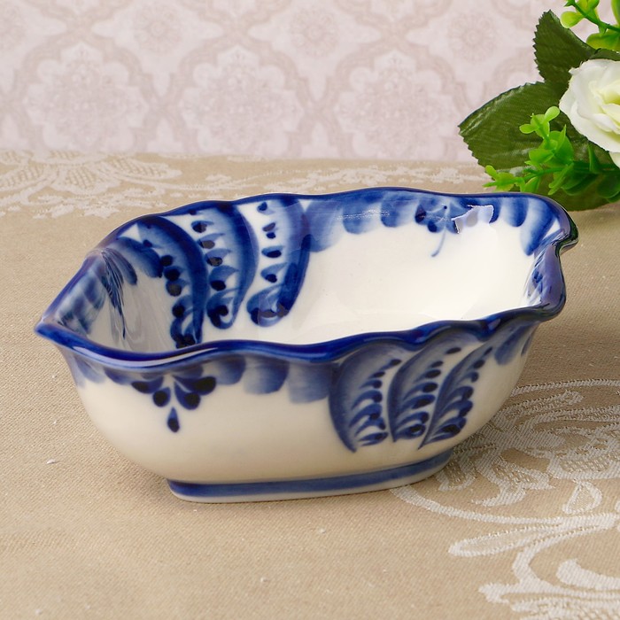 Салатник «Романтика», малый, 13,5х17х5 см, гжель