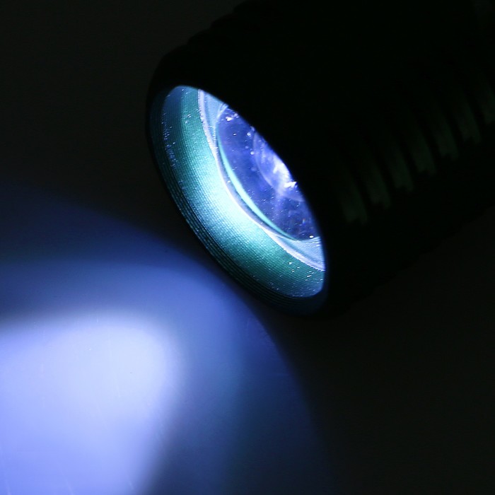 Фонарик 1 диод, 1 режим, на шнурке, 3 ААА, темно-зелёный, 3х9.5 см