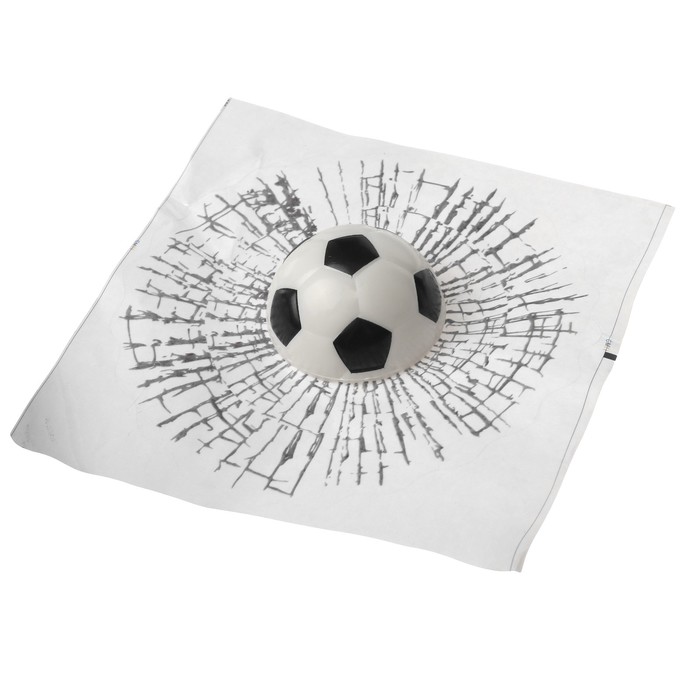 Наклейка на автомобиль "Разбитое стекло", футбольный мяч