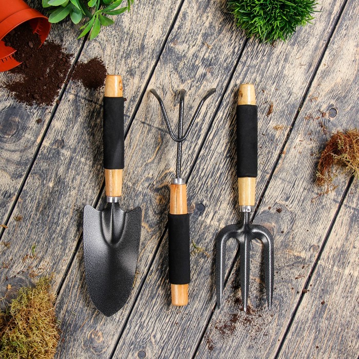 Набор садового инструмента, 3 предмета: рыхлитель, вилка, совок