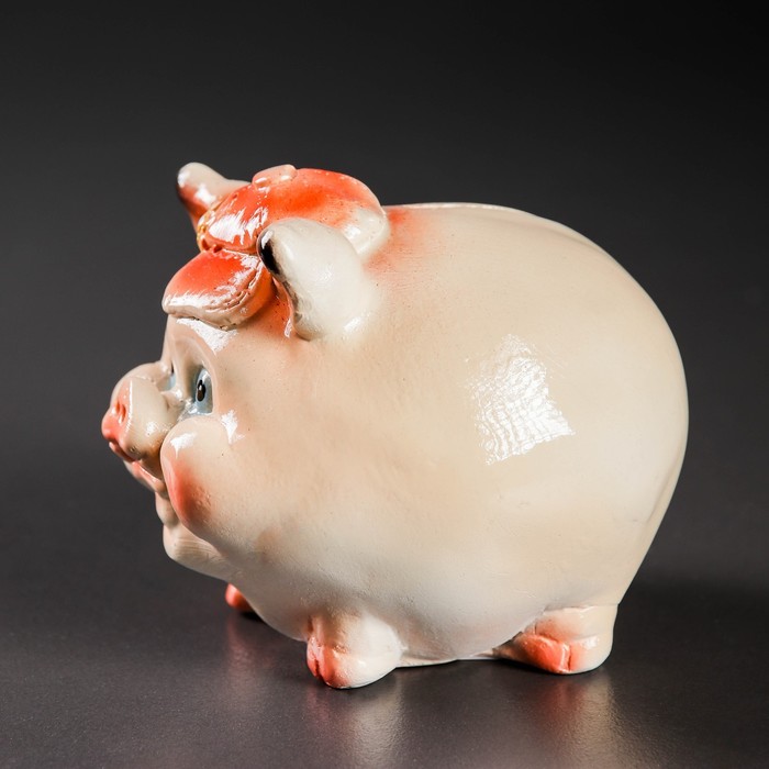 Копилка "Поросенок в кепке" 10см