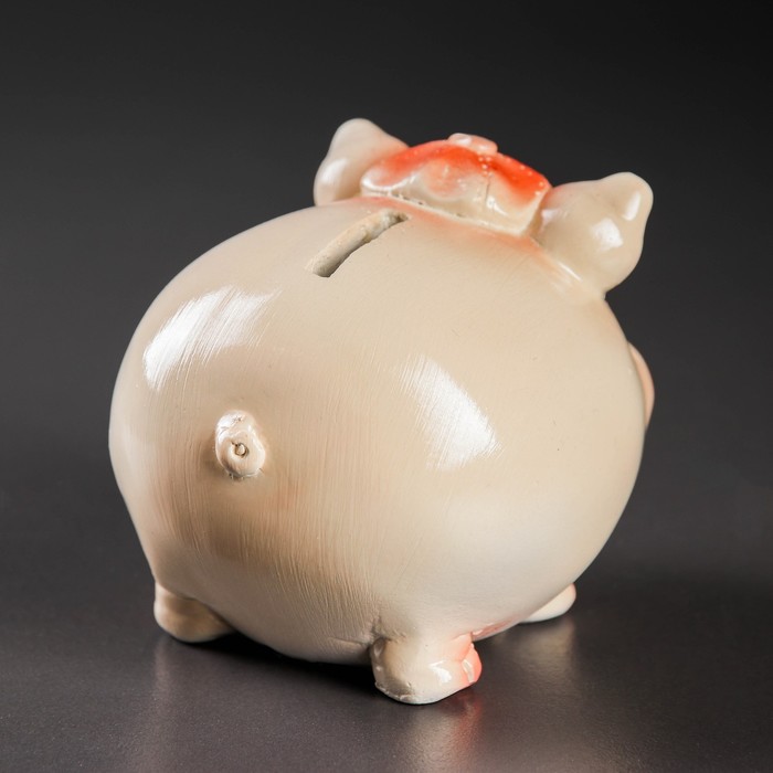 Копилка "Поросенок в кепке" 10см