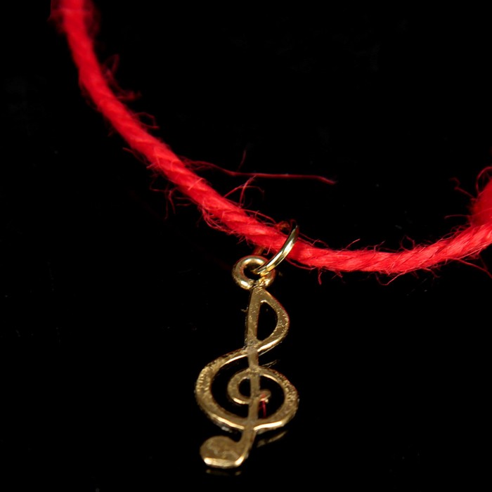 Браслет-оберег "Красная нить. Музыкальный ключ" с подвеской, олово