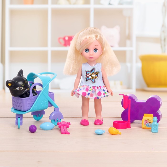 Кукла модная "Лида на прогулке", с аксессуарами МИКС