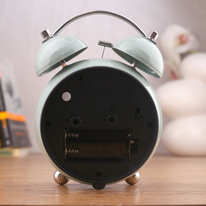 Будильник d=8,5см Фрукты, плавный ход, подсветка, металл, микс цвета и фруктов, 11*16,5см