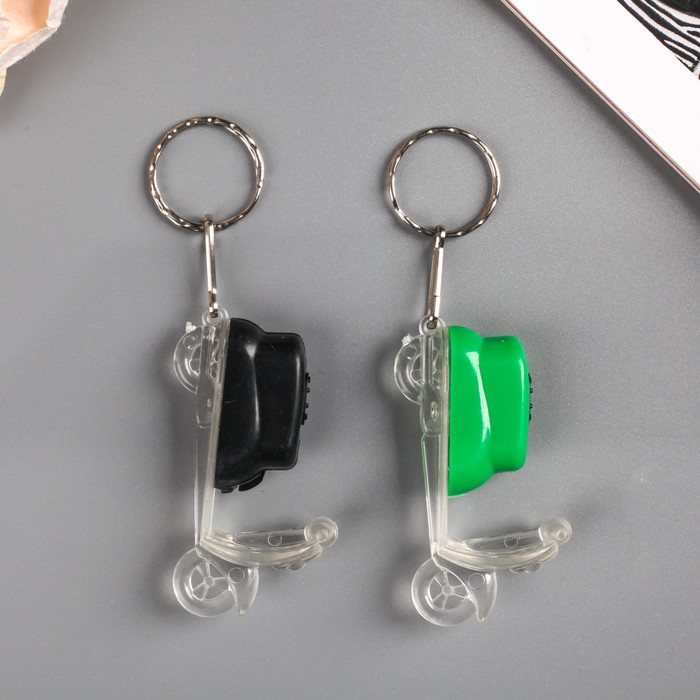 Фонарик свет на кольце "Мопед" МИКС 3,2х6х1,5 см